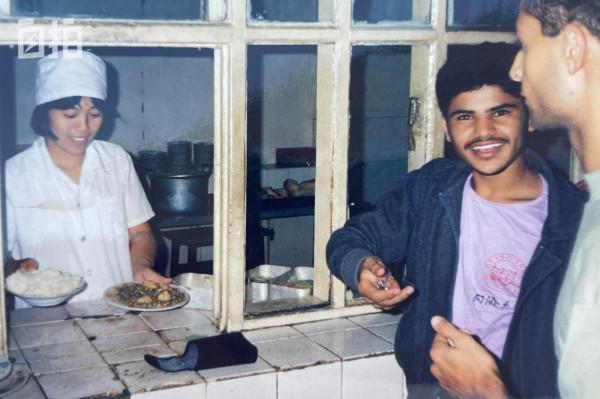 我是葉門人，90年代在同濟大學讀書，現在全家紮根中國