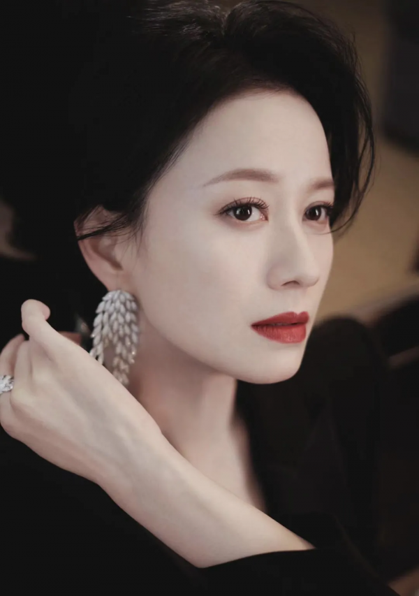 曾為前夫賣房、上失信名單，如今43歲的倪虹潔活出了自己