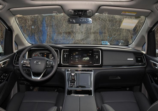 減價不減配，1.8T傳祺M8即將上市，7座佈局配行政座椅，家用首選