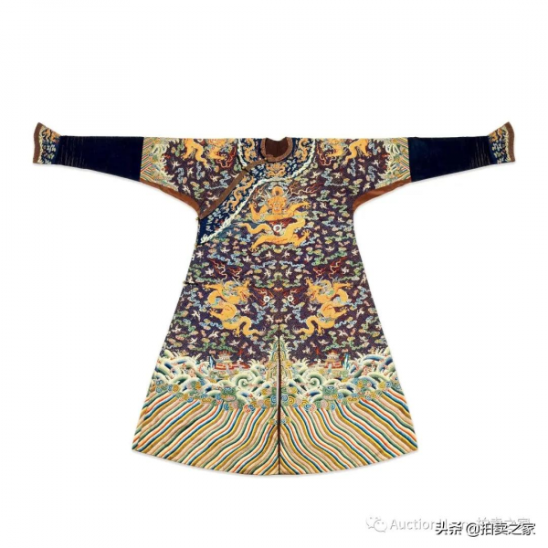 英國Cunliffe勳爵舊藏 明宣德掐絲琺琅石榴紋蓋盒 估價高達60萬英鎊 英國Cunliffe勳爵舊藏 明宣德掐絲琺琅石榴紋蓋盒 估價高達60萬英鎊