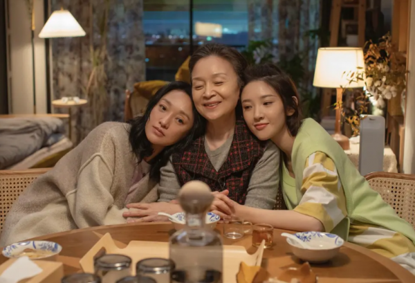 東方衛視“壓軸”劇開播，收視慘淡僅有0.4，慘遭湖南衛視吊打