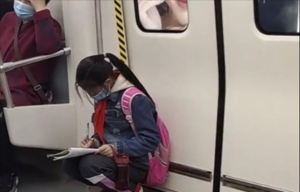 國外媒體妖魔化中國治安，然而反遭自家老外打臉：中國真的很安全