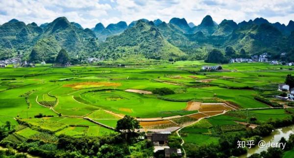 貴州，不僅有純天然美貌，還有些魔幻建築…