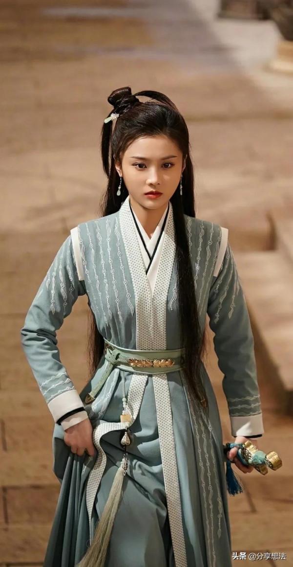 張慧雯古裝桌布