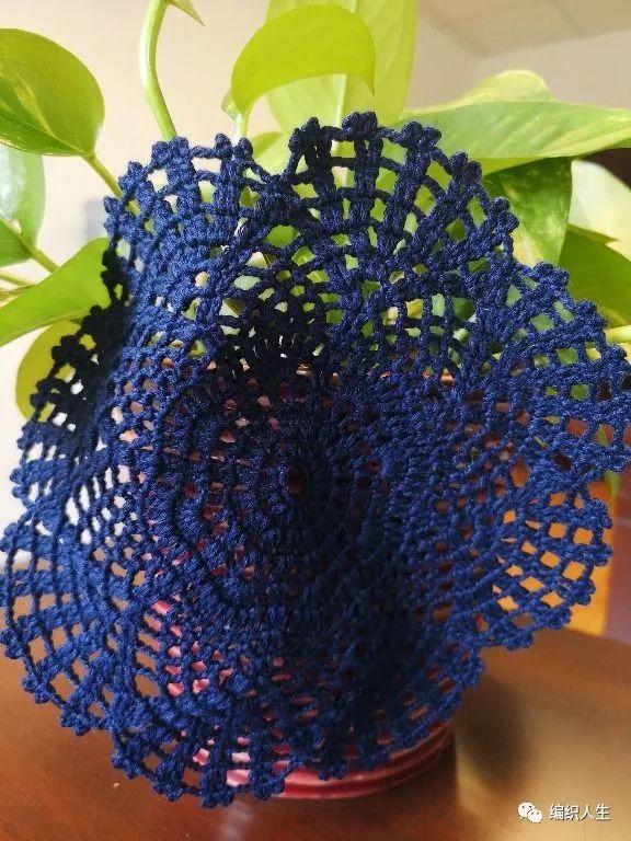 用編織給生活增添一點精緻，實用鉤針杯墊鍋墊（有編織圖解）