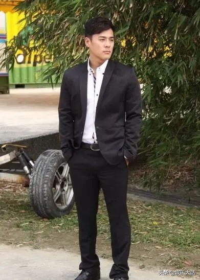被張紀中力捧的金庸男主現狀：黃曉明突破，鄧超轉型，胡軍翻紅