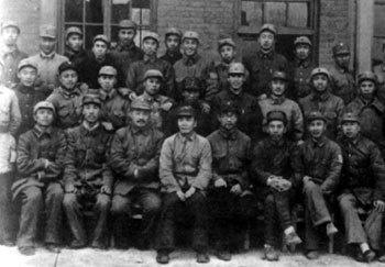 1942年，美軍少校打靶5槍40環，許光達：只用一槍贏下比賽