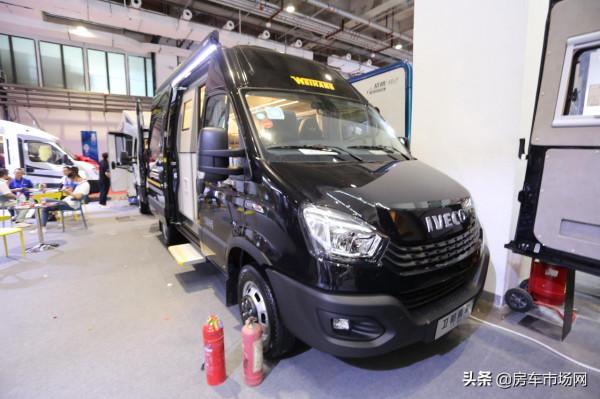 後置一體式廚衛,獨立兩室能睡2口,新款6座雙胎依維柯B型房車 後置一體式廚衛,獨立兩室能睡2口,新款6座雙胎依維柯B型房車