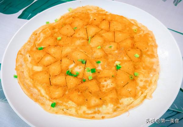 豆腐裡打入三個雞蛋,原來這麼好吃,金黃香酥,輕鬆解決家人早餐 豆腐裡打入三個雞蛋,原來這麼好吃,金黃香酥,輕鬆解決家人早餐