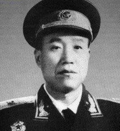 珍寶島一戰上將下令開打，少將抗命不打，戰後上將向他致歉