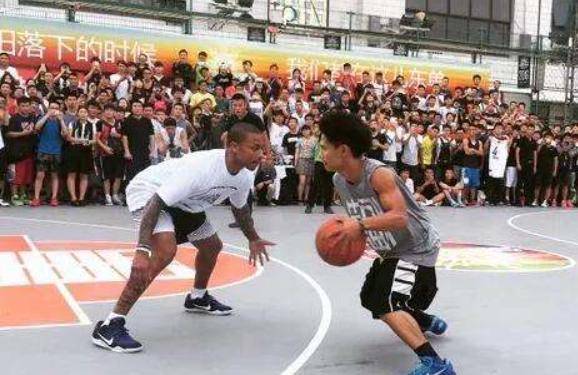 深度分析,NBA為什麼沒有那些花哨的街球動作,是他們都不會嗎? 深度分析,NBA為什麼沒有那些花哨的街球動作,是他們都不會嗎?