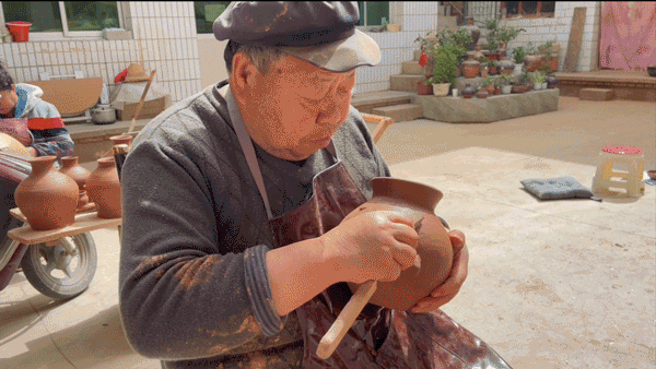 85後北京姑娘“偽造”名畫，被封大師