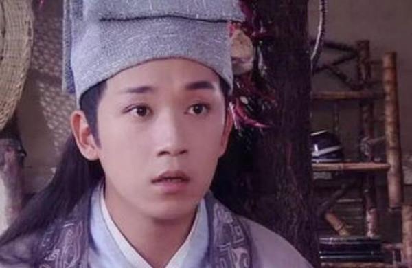 不墊鼻子、不動臉，個個都是原生態臉，這9位明星越看越招人喜歡