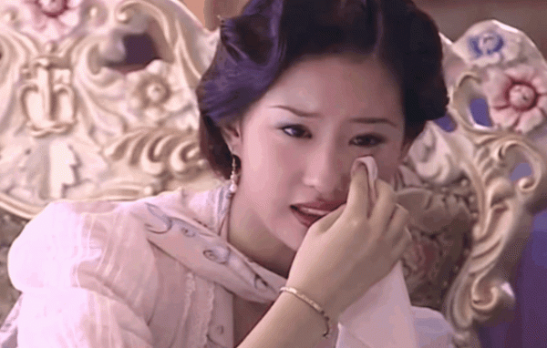 別人演“大家閨秀”只是像，她們簡直就是名門大小姐本人