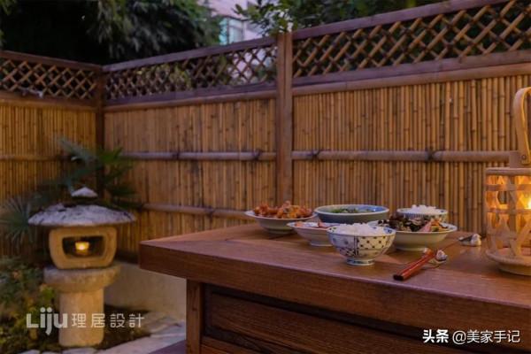 二手一樓房庭院荒廢，原房東看到改造效果：早知道再加30萬也不賣