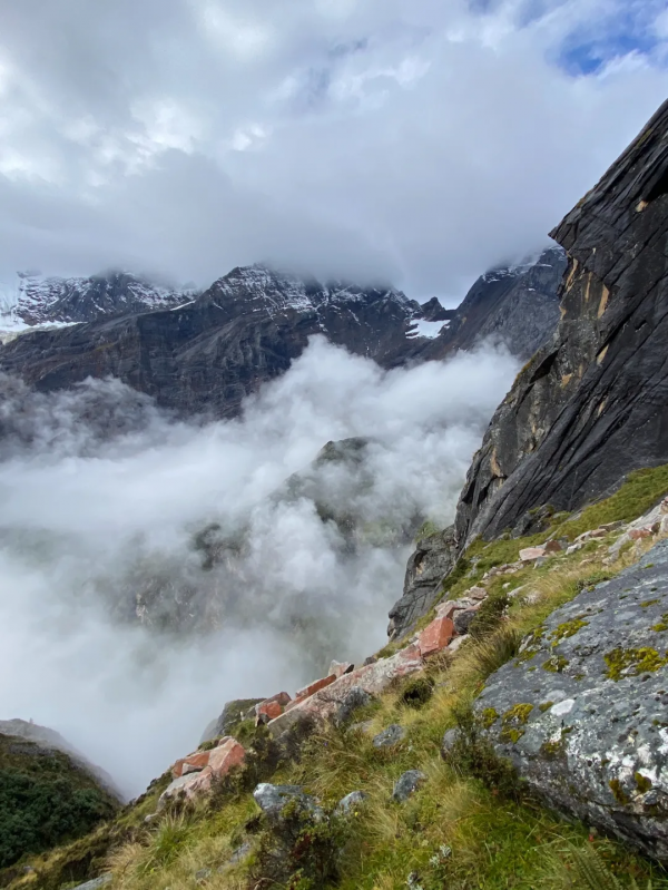 遊記 | 自由扶梯上,你自在如風——挑戰婆繆峰始末 遊記 | 自由扶梯上,你自在如風——挑戰婆繆峰始末
