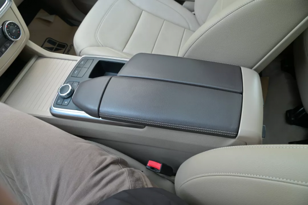 二手賓士ML320：3&period;0T&plus;7AT&plus;全時四驅，豪華SUV鼻祖，均衡之選