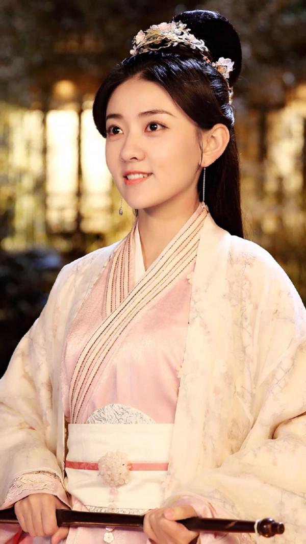 90後女演員裡，有“端莊”長相的，我只服這4位！這才是大女主感
