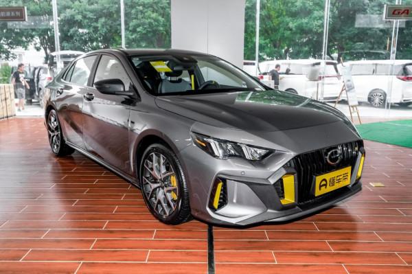 廣汽傳祺影豹，外觀靈動，軸距2736MM，起步價9.83萬起，價效比高