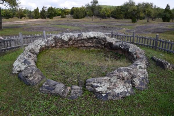探秘我國最大的火山堰塞湖