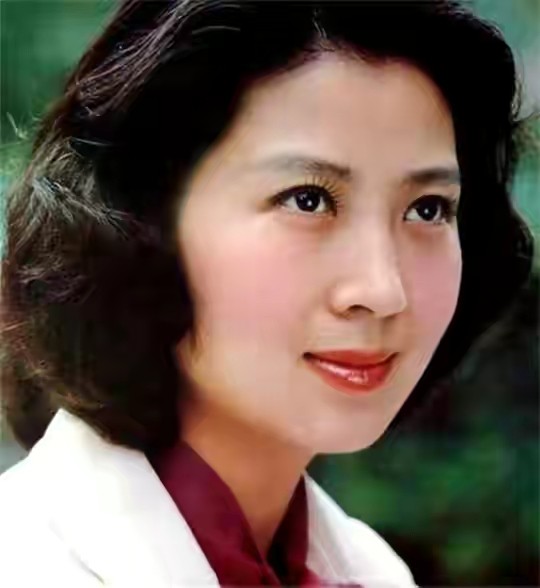 80年代當紅女星吳海燕，人稱“上影一枝花”，如今過得怎麼樣了？