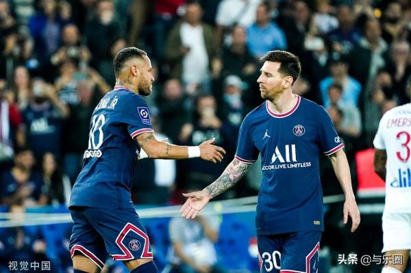 法甲-梅西主場首秀 無奈平局時早早被換下 巴黎2-1絕殺里昂