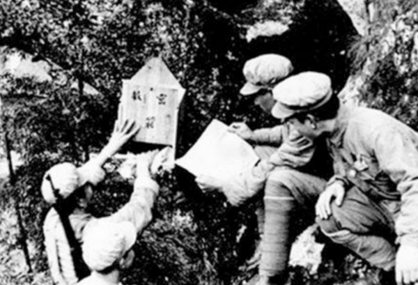 女土匪頭子被逮捕,毛主席將她無罪釋放,她在7年後當選政協委員 女土匪頭子被逮捕,毛主席將她無罪釋放,她在7年後當選政協委員