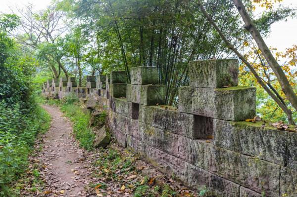 四川瀘州發現一座宋代城堡,四座城門儲存完好,城內美如世外桃源 四川瀘州發現一座宋代城堡,四座城門儲存完好,城內美如世外桃源