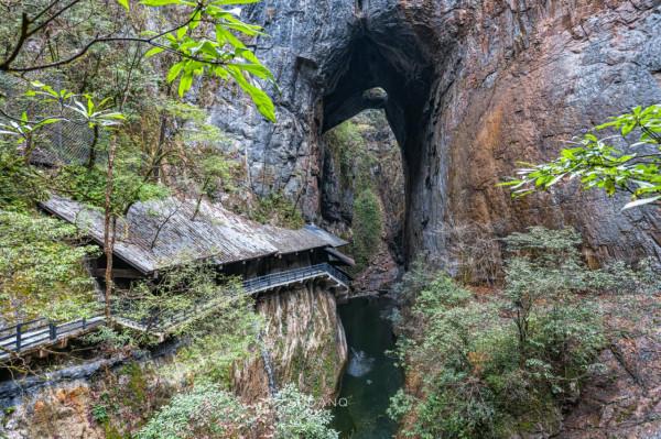 &OpenCurlyDoubleQuote;湖北西大門&rdquo;有多神秘？北緯30度的原始森林中，相傳有巴神洞