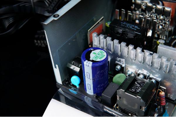 入門新生軍，九州風神PM500D金牌電源拆解評測