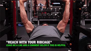 只需1個徒手自重動作，立馬提高「臥推」表現、還能預防傷病