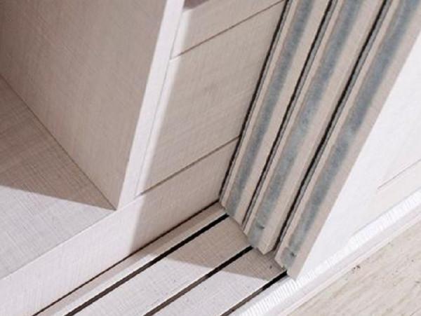 你家廚房還裝推拉門？換了吧，佔地不結實，推薦這三種，寬敞大氣