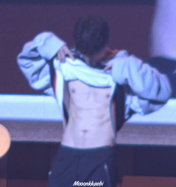 軟萌弟弟變成漫撕肌肉帥哥？這些男星健身後的身材太迷人了