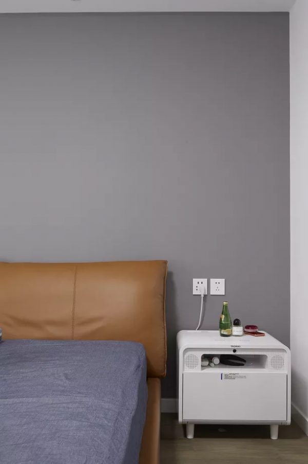 135㎡的家75㎡收納，放著好好的房子不住，到底怎麼想的？