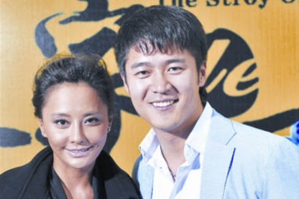 2011年，尚於博因抑鬱症跳樓自殺，1年後，其母親的舉動令人動容