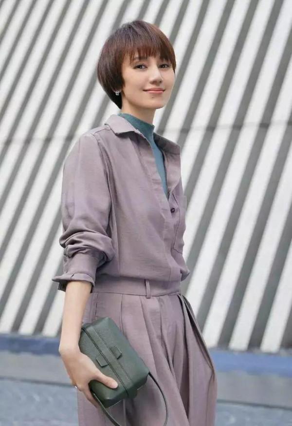 袁泉穿襯衫,配闊腿褲氣質無敵,“美到骨子裡” 袁泉穿襯衫,配闊腿褲氣質無敵,“美到骨子裡”