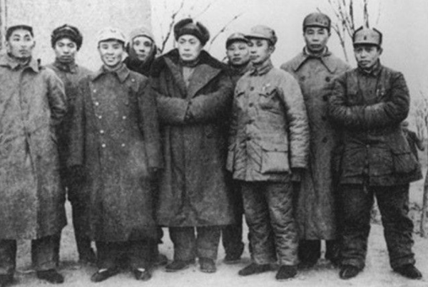 1955年，軍委連開兩天會議敲定元帥11位，為何後來缺一人？