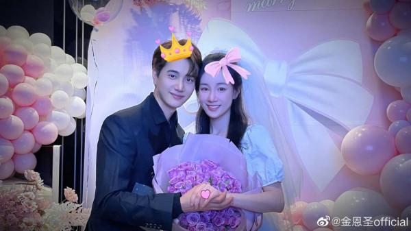 “小五”金恩聖求婚張檬，這個節點求婚也是很有勇氣了