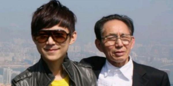 何炅父親被村民控訴忘本，多次出現囂張跋扈的行為