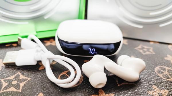 專為聽力損失患者“重獲新生”左點耳內式助聽器評測