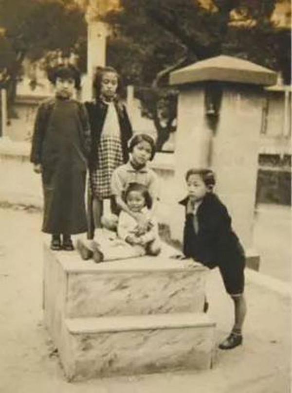 “落花生”的女兒:名牌大學畢業,卻嫁給不識字的農民,一生無悔 “落花生”的女兒:名牌大學畢業,卻嫁給不識字的農民,一生無悔