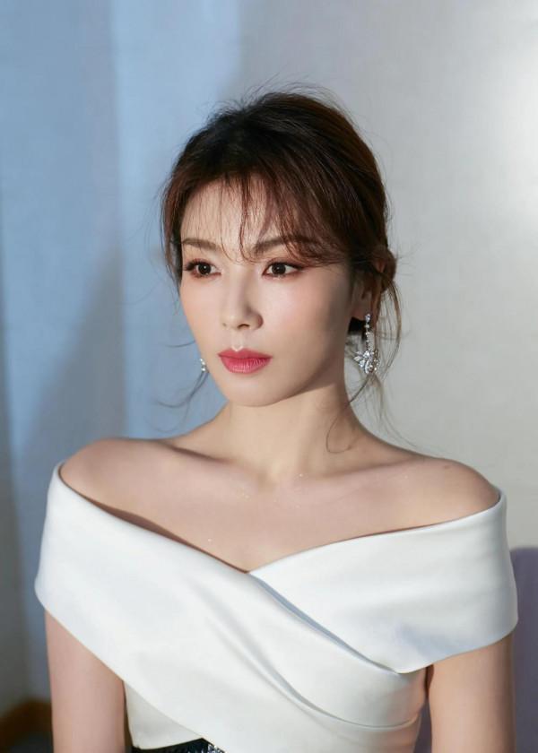 劉濤~國劇盛典紅毯 屬於你的瑰麗永不結束 劉濤~國劇盛典紅毯 屬於你的瑰麗永不結束