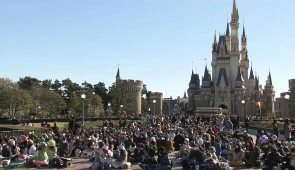 日本新年的淺草、富士山、迪士尼到處都是人人人人人