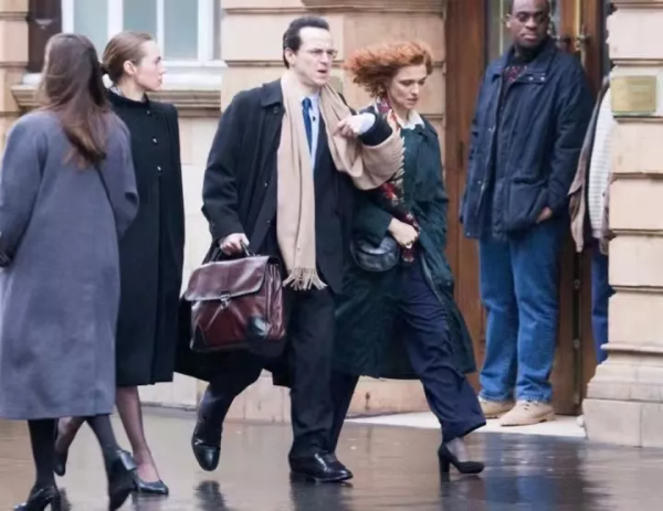 為納粹大屠殺平反？誰給你的自信與膽子？