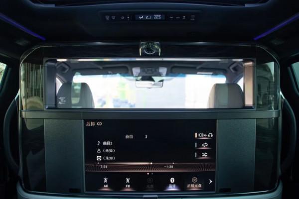 地球上原廠身價最高的MPV是什麼樣子的？| CAR REVIEWS