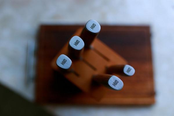 鉬釩鋼刀哪裡好？德系廚刀的魅力