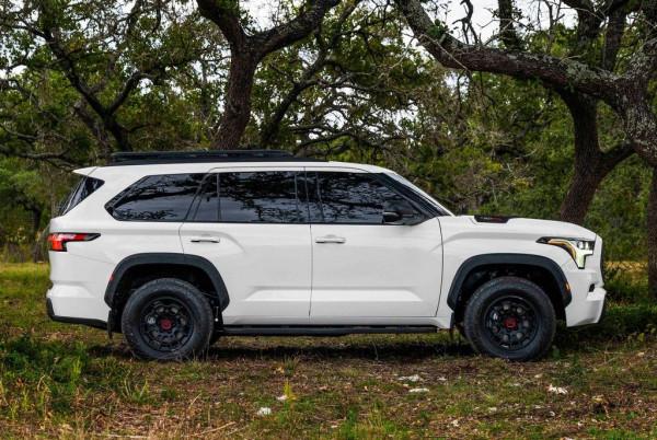 配3.4T+10AT，三種外觀五個配置，全尺寸巨獸豐田紅杉換代