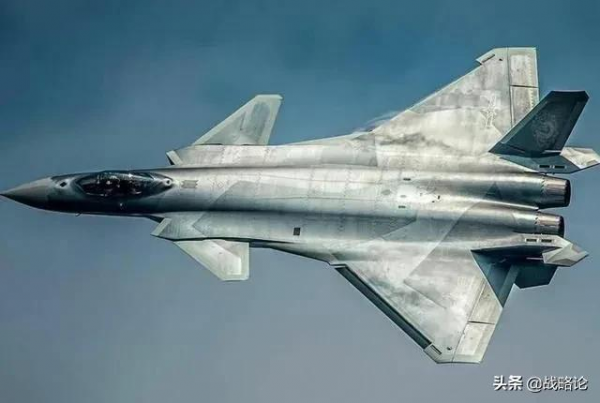 大型加油機的戰略意義:我空軍打擊延伸1000公里,且無需沿海集結 大型加油機的戰略意義:我空軍打擊延伸1000公里,且無需沿海集結