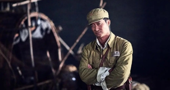 李代相狂虐美騎一師，孤身殲敵一百五十人，彭總接見：你才17歲？