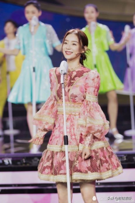 楊冪大學的3位室友曝光!都是明星網驚:一個比一個漂亮 楊冪大學的3位室友曝光!都是明星網驚:一個比一個漂亮